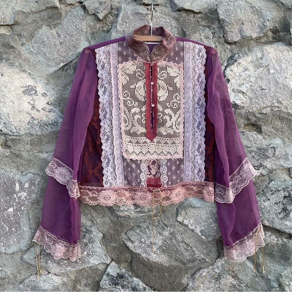 Lorrie Kabala | Vintage Elegant Pink Purple Sheer Lace Long-Sleeve Tunic Blouse - Picture 2 of 13